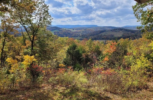 Marble Falls Cottage | Breathtaking Ozark Views + Private Hot Tub