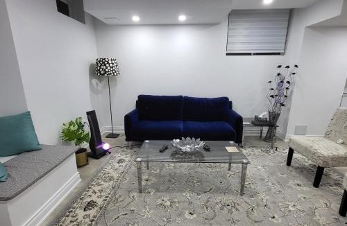 Angus Apartment | Bright 2 Bedroom Basement Apartment in Angus