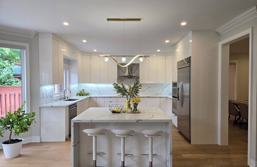 Churchill Meadows House | Bright 4-Bedroom Home + Private Backyard Retreat
