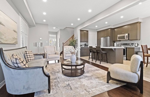 Milton House | Bright 5BR Milton Home~Main Floor Bedroom Retreat
