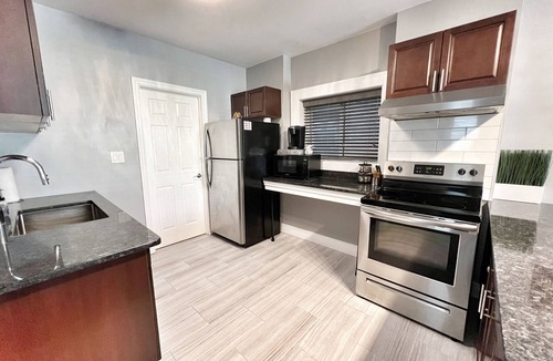 Walkerville Apartment | Bright & Comfortable 2BR Apartment in Windsor, ON
