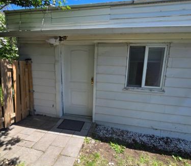 Brossard House | Brossard room 3
