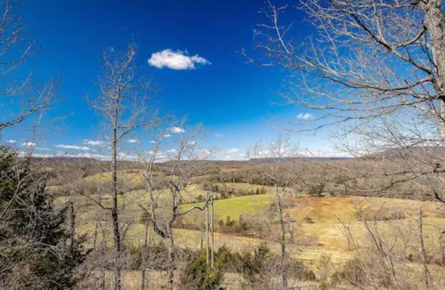 Compton Cabin | Buffalo River Basin Cabin- Secluded views make this an instant favorite
