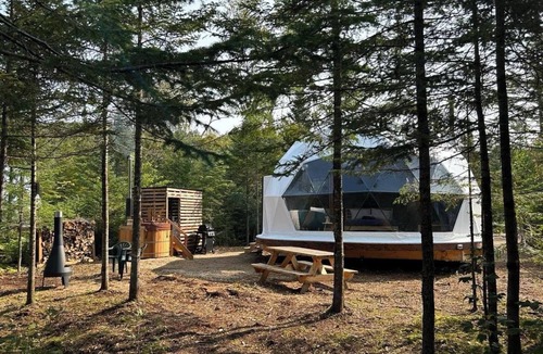 Saint Come House | Nordika | Lakefront | Hot tub | Fireplace