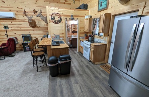 Johnson County House | Cabin Getaway