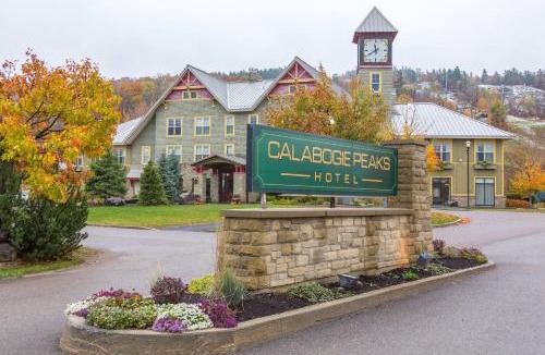 Greater Madawaska Hotel | Calabogie Peaks Resort, an Ascend Collection Hotel