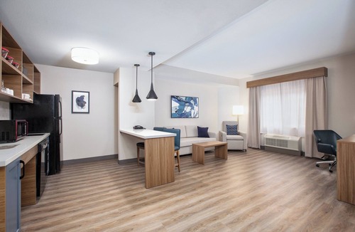 Conway Hotel | Candlewood Suites Conway by IHG