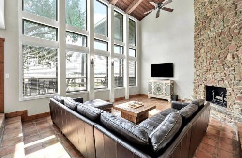Walden on Lake Conroe House | Canterbury Lane
