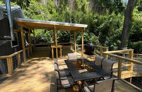 Jonesville House | Canvasback Cove on Caddo Lake