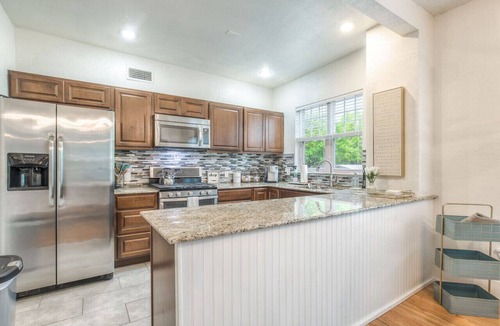Downtown Tulsa Apartment | Carson Flats Apt #4 | 1BR Near BOK OSU Med Dtwn