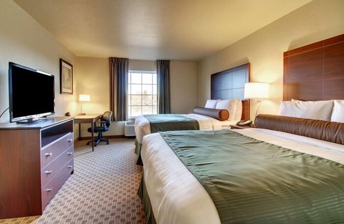 Quinter Hotel | Castle Rock Inn & Suites