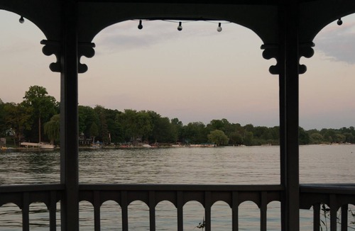 Oxbow House | Cedar Island Lake House