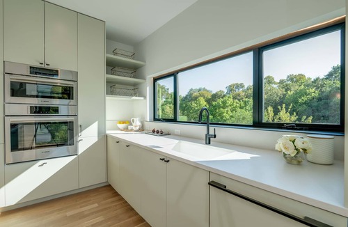 Old West Austin House | Central Austin Modern - 2 miles to downtown