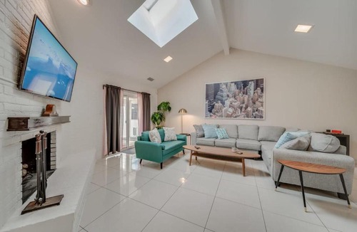 Plano House | Central Plano 4-BD 2-BA Pool Retreat, Sleeps 10