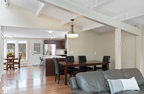 North Star House | Centrally located 4BR home w great outdoor space