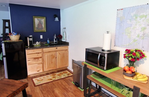 Gateway Apartment | Centrally located studio