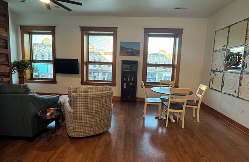 Chadron Apartment | Chadron Downtown Loft