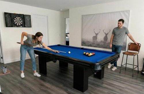 Argenteuil Regional County Municipality Ski Chalet | Chalet Boréale with Private Spa & Billiards, Golf & Carling Lake