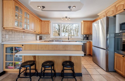 Saint-Andre-d'Argenteuil Ski Chalet | Chalet Blanc/Bord de L'eau/spa/Foyers