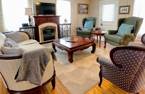 Saint-Roch-de-Mekinac Ski Chalet | Chalet centenaire Mauricie unique cachet