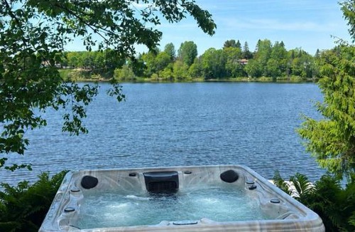 Saint-Andre-Avellin Ski Chalet | Chalet Cozy Spa sur Lac