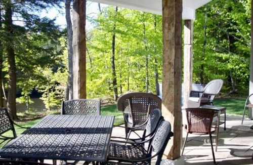 Georgeville Ski Chalet | Chalet de Luxe & Paisible @ au Bord du Lac Memphrémagog