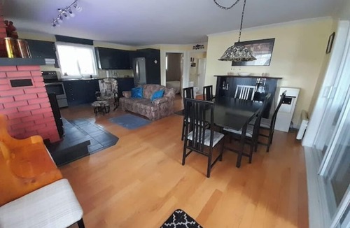 Riviere-Bleue Ski Chalet | Chalet des frontières-Le 520 Lac Long Riviere-Bleue