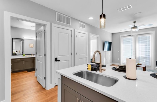 Fort Worth Apartment | Charming 1-bedroom apartment in Fort Worth with WiFi, AC, fitness room
