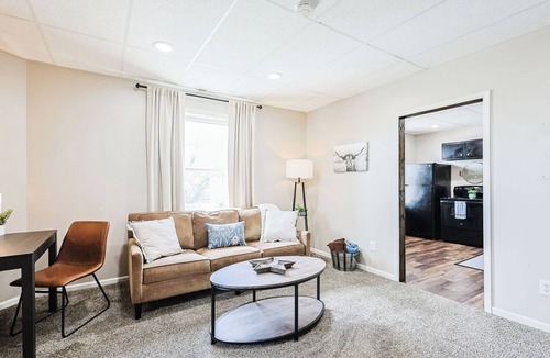 Wathena Apartment | Charming 1-bedroom apartment with King bed & WiFi