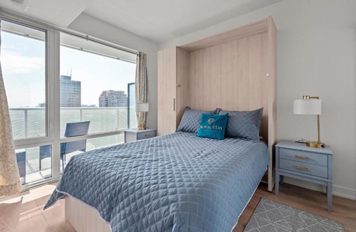 Church and Wellesley Apartment | Charming 1 Bedroom Condo with Balcony DT Toronto