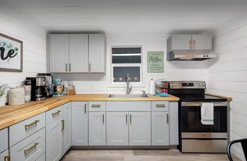 Spenard Apartment | Charming 1-bedroom ground level apartment in Anchorage