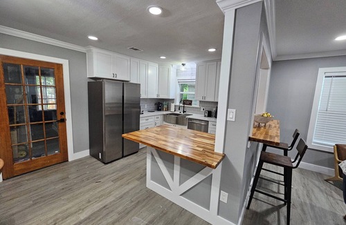 Dean Highland House | Charming 2-Bed, 2-Bath Gem in the Heart of Waco – Cozy, Stylish & Move-In Ready!