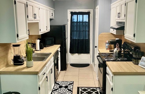 Baker Apartment | Charming 2-bedroom apartment in Baker with AC, WiFi