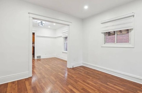 Hamilton House | Charming 2-bedroom house with AC and WiFi in Hamilton