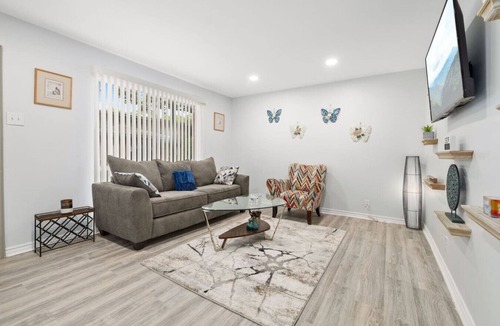 Junius Heights Apartment | Charming 2 BR near Deep Ellum