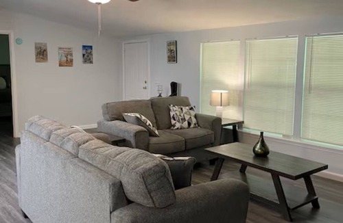 Westminster House | Charming 3-bedroom 2 Bath farmhouse on 7.4 Acres