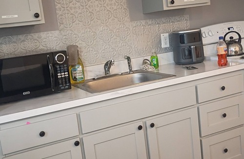South Dallas - Fair Park House | Charming 3 bedroom 2 bath Stay Near FairPark Dallas