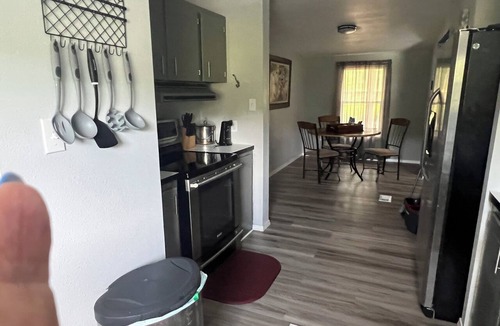 Evening Shade House | Charming 3-bedroom house with AC in peaceful Cookson