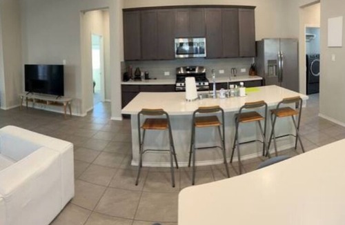 Conroe House | Charming 3Bd, 2B house in serene cul-de-sac Conroe location