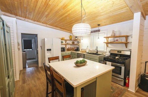 Lake Hamilton House | Charming 4-bedroom house on Lake Hamilton!