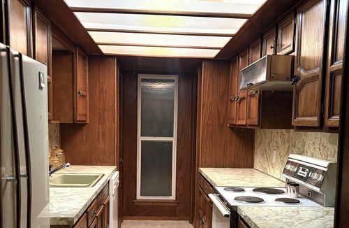 Clovis Condo | Charming and comfortable 1-bedroom on the golf course-Central AC and heat