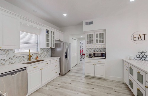 Flower Mound House | Charming and fully updated 3-bedroom house in Flower Mound with WiFi, AC.