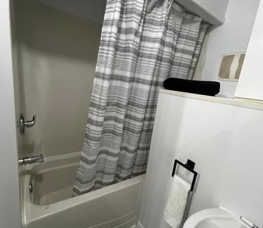District Wright - Parc - de - la - Montagne House | Charming beautiful house 7mn to downtown Ottawa