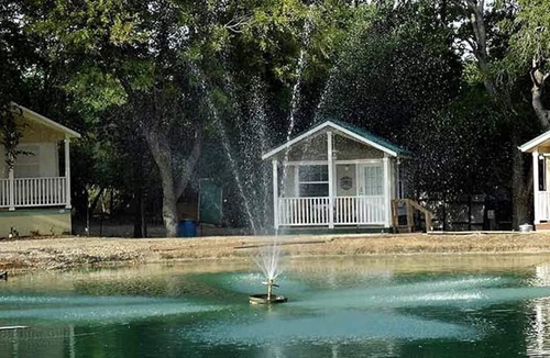 Denton Cottage | Charming Cottage Rental for a Getaway near Dallas, Texas
