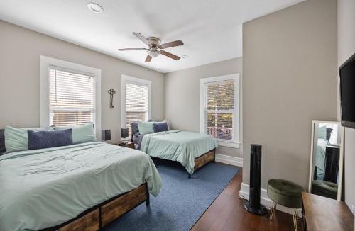 Oak Cliff House | Charming Craftsman close by Bishop Arts & Downtown