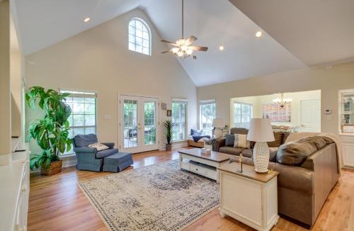 Diamondhead House | Charming Diamondhead Home w/Private Yard!