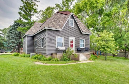 Eagle Grove House | Charming Eagle Grove Farmhouse w/Loft!