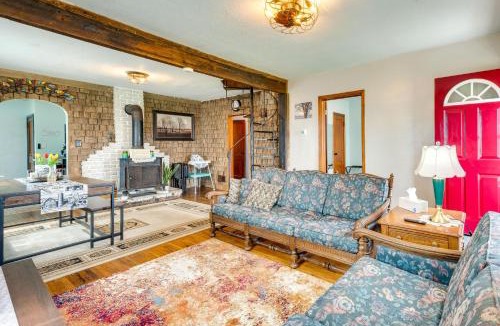 Eagle Grove House | Charming Eagle Grove Farmhouse w/Loft!