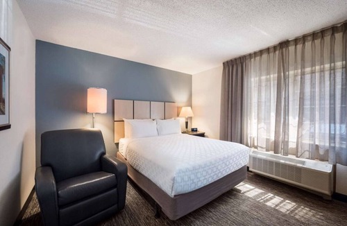 Plano Hotel | Charming Getaway in Historic Plano! 3 Modern Units, Pet-friendly, Kitchen!