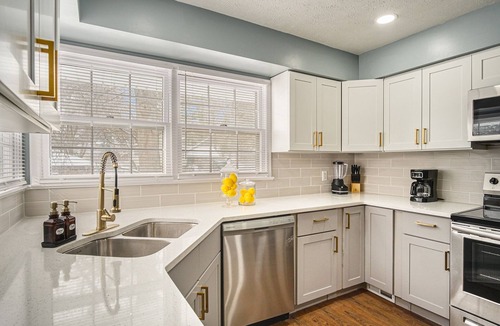 North Central Omaha House | Charming & Spacious 5-Bedroom Centrally Located